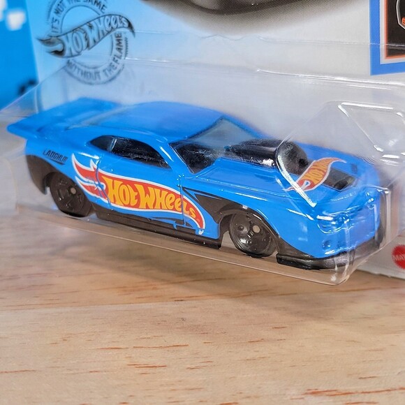 Hot Wheels 2010 Blue Pro Stock Camaro 3/5 250/250 HW Racer Team 1:64 NOC - Picture 5 of 6